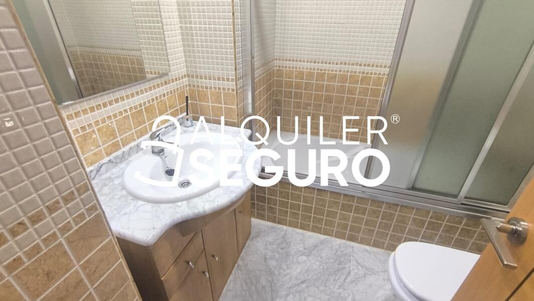 Inmueble en Calle Lituania, SEVILLA