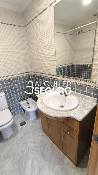 Inmueble en Calle Lituania, SEVILLA