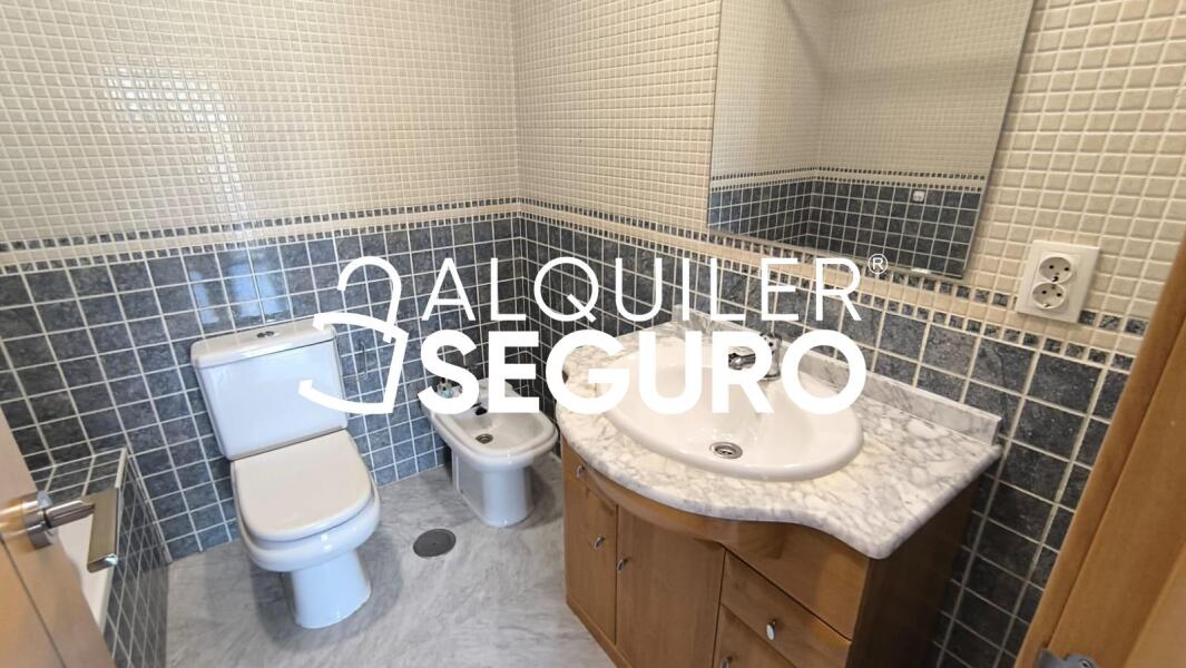 Inmueble en Calle Lituania, SEVILLA