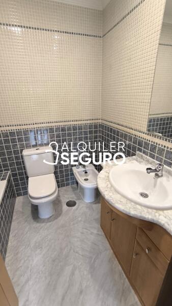 Inmueble en Calle Lituania, SEVILLA