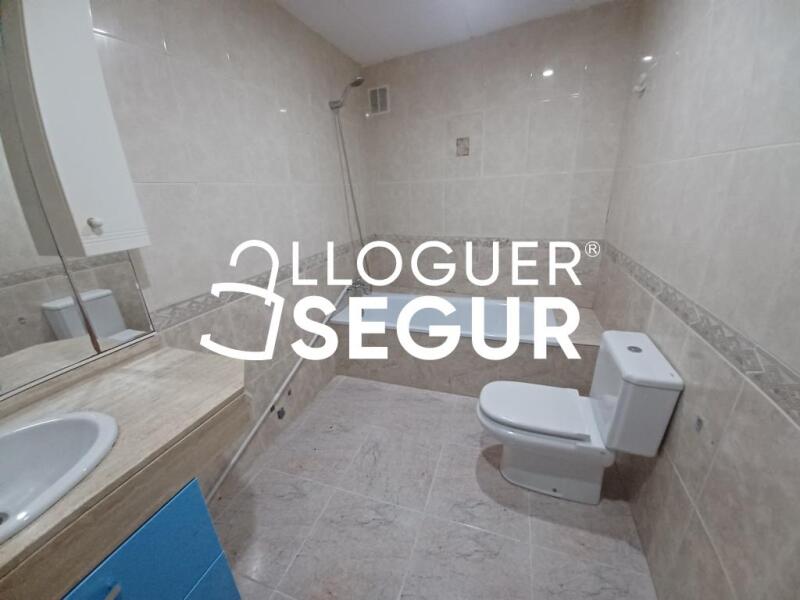 Inmueble en Calle Ramón Cama, BARCELONA