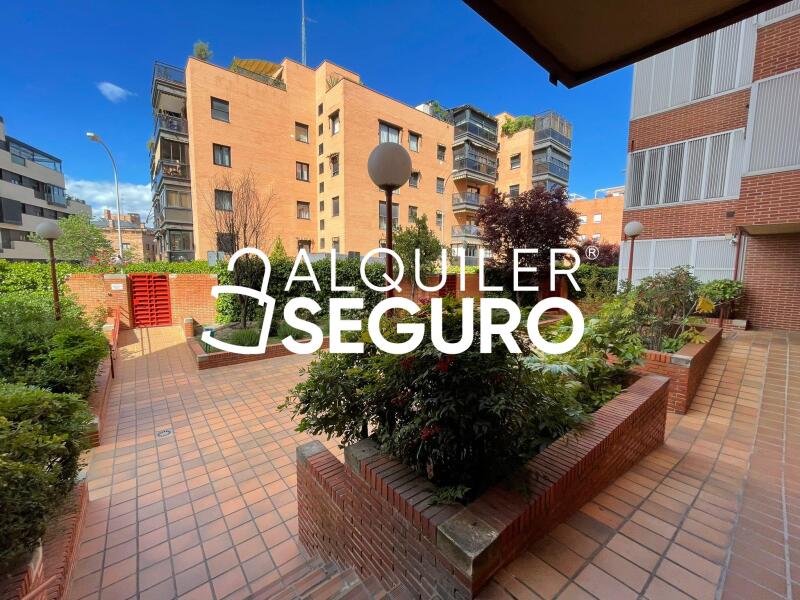 Piso en Calle del Valle de Bergantiños, MADRID MADRID