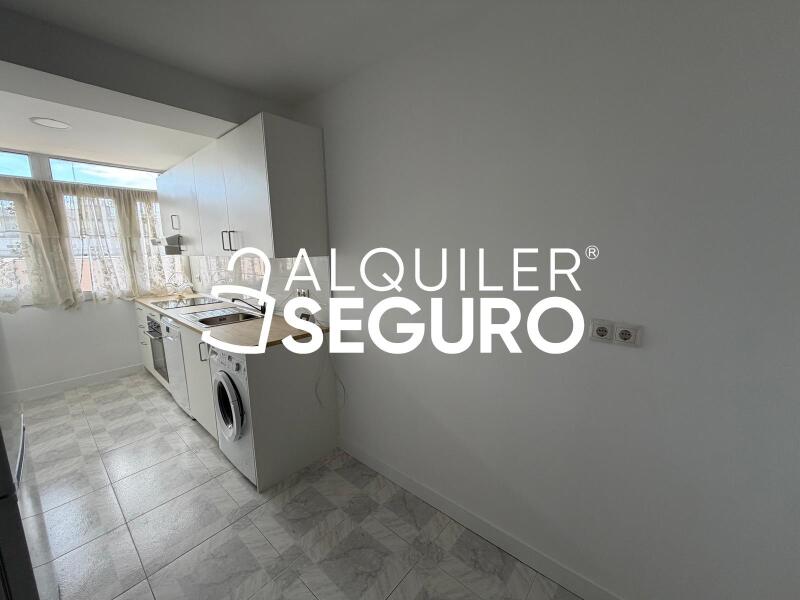 Inmueble en Calle Montevideo, MADRID