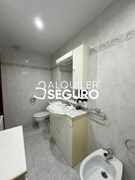 Piso en Calle del Apostol Santiago, MADRID MADRID