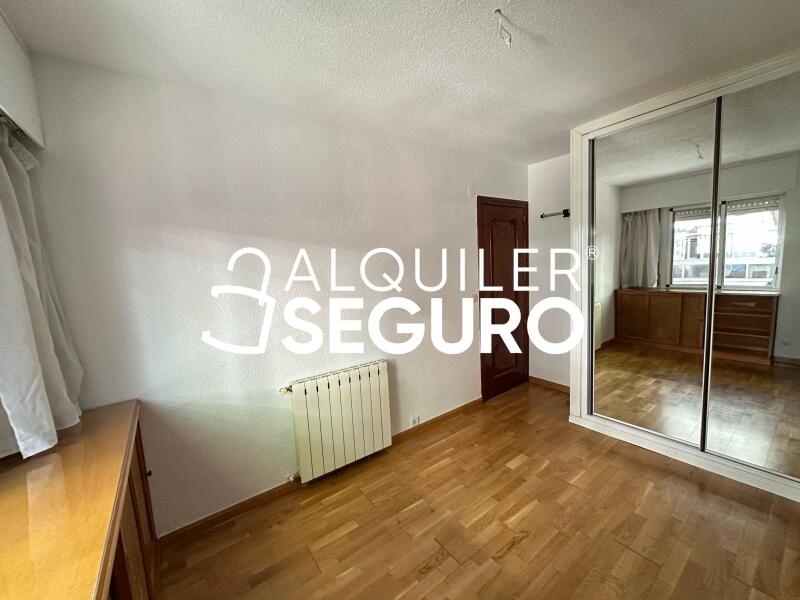 Piso en Calle del Apostol Santiago, MADRID MADRID