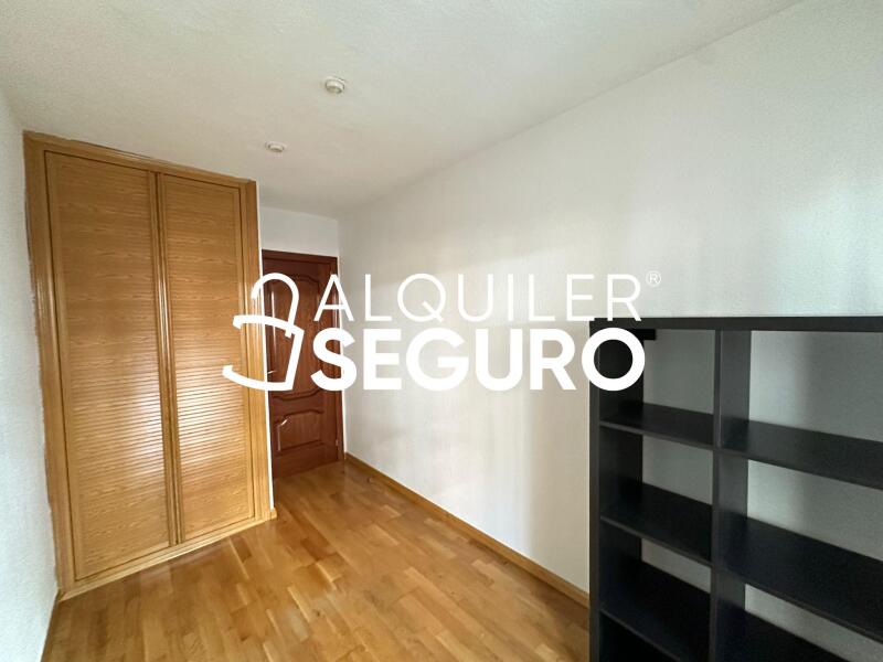 Piso en Calle del Apostol Santiago, MADRID MADRID