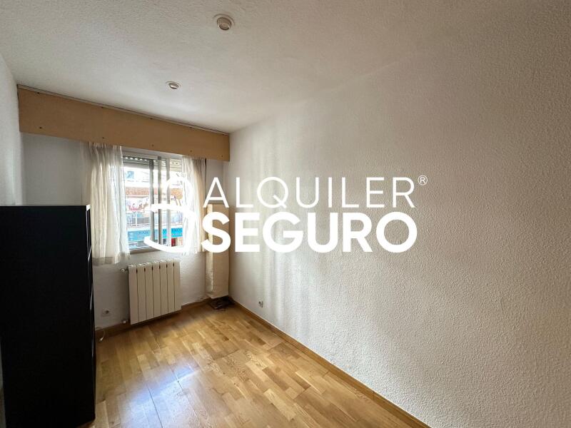 Piso en Calle del Apostol Santiago, MADRID MADRID