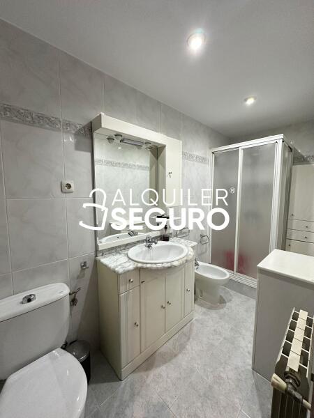 Piso en Calle del Apostol Santiago, MADRID MADRID