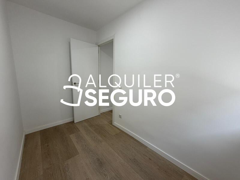 Inmueble en Calle Licenciado Vidrieras, MADRID