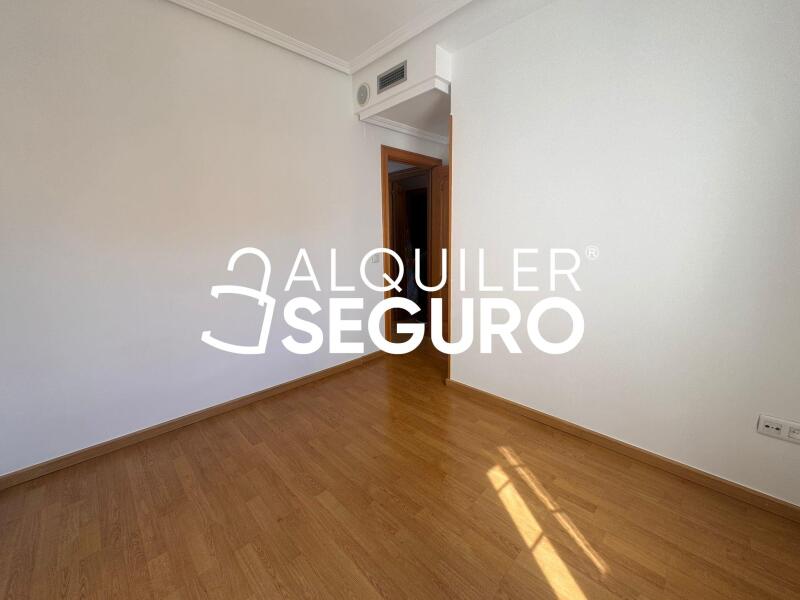 Inmueble en Calle Navas del rey, MADRID