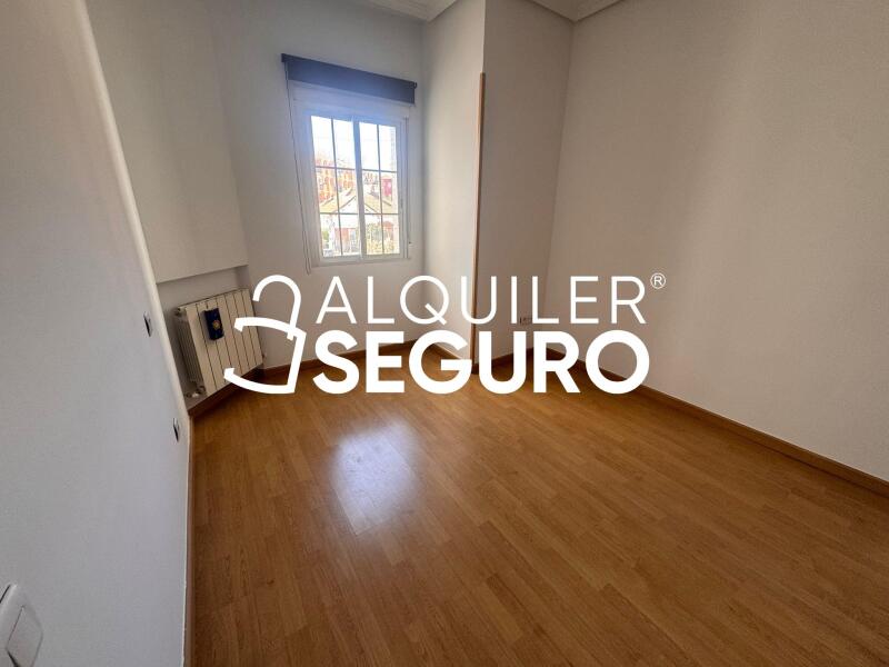 Inmueble en Calle Navas del rey, MADRID