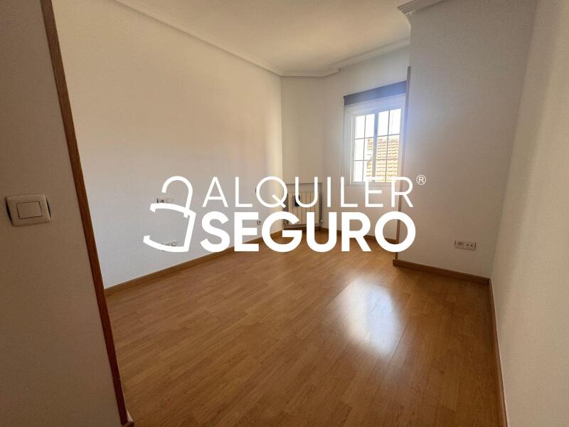 Inmueble en Calle Navas del rey, MADRID