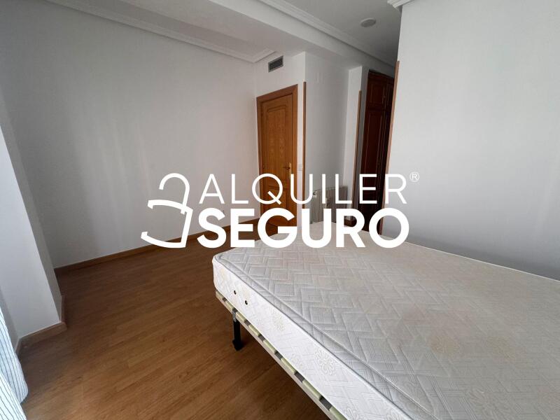 Inmueble en Calle Navas del rey, MADRID