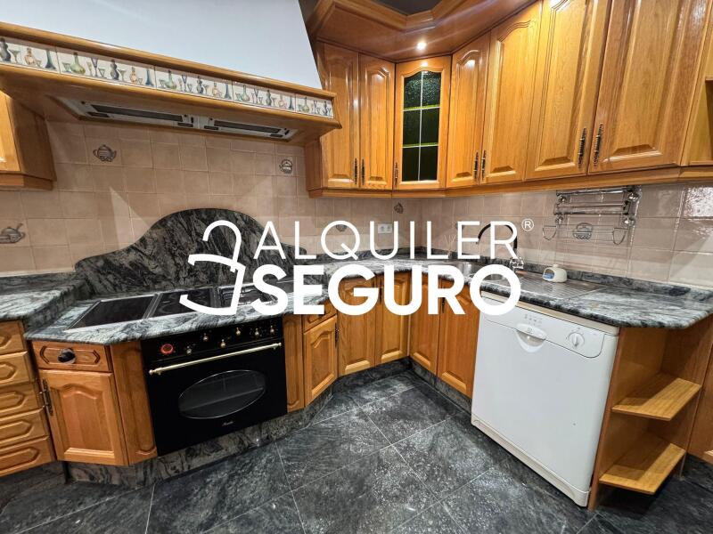 Inmueble en Calle Navas del rey, MADRID