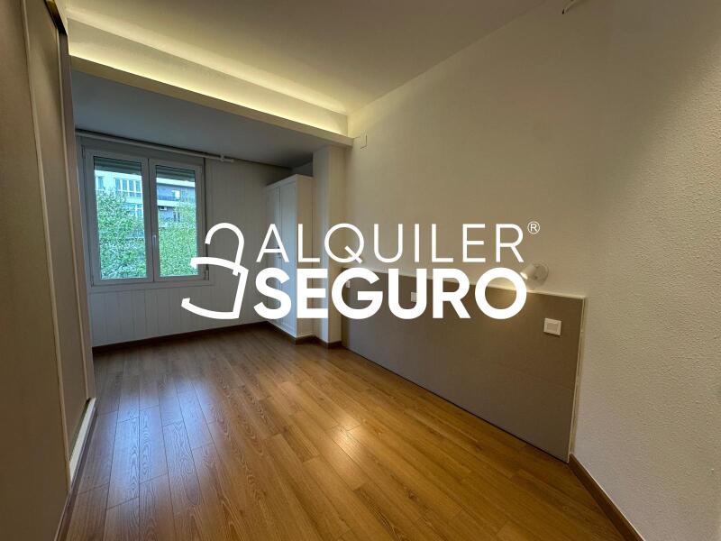 Piso en Avenida Ramon y Cajal, VALENCIA VALENCIA