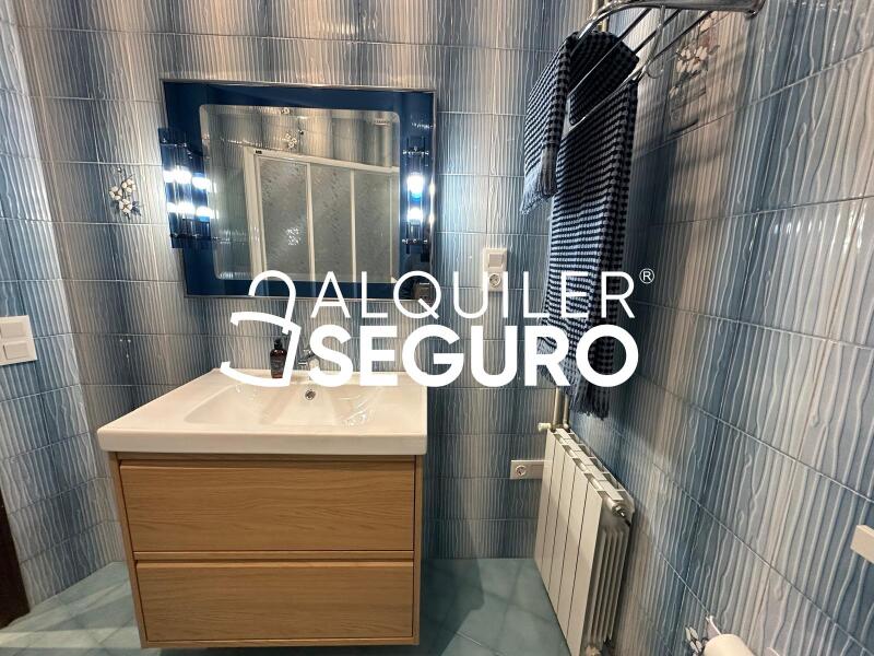 Piso en Avenida Ramon y Cajal, VALENCIA VALENCIA