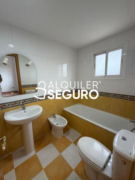 Inmueble en Avenida Mar Mediterráneo, MADRID