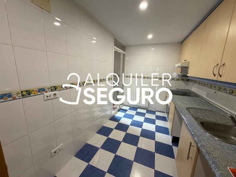 Inmueble en Avenida Mar Mediterráneo, MADRID