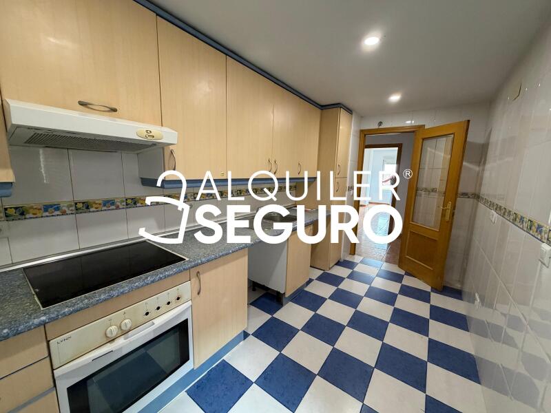 Inmueble en Avenida Mar Mediterráneo, MADRID