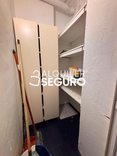 Inmueble en Calle Alcala de Guadaira, MADRID