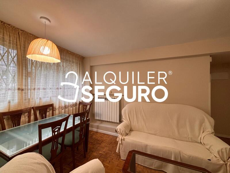 Inmueble en Calle Alcala de Guadaira, MADRID