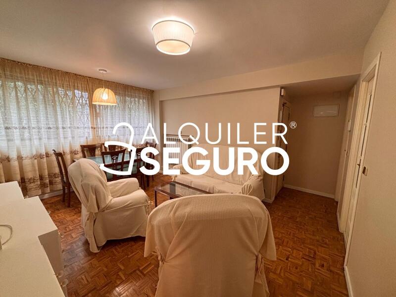 Inmueble en Calle Alcala de Guadaira, MADRID