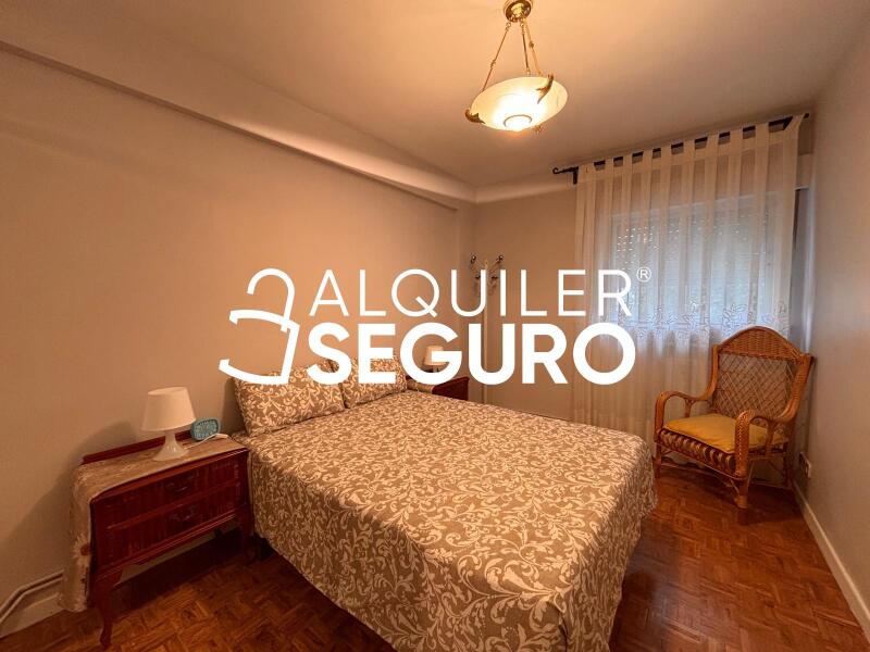 Inmueble en Calle Alcala de Guadaira, MADRID