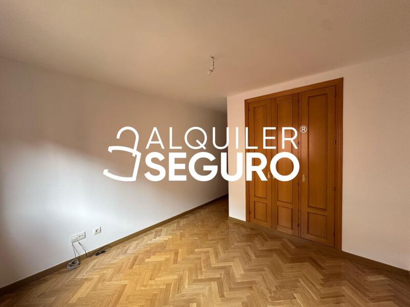 Inmueble en Calle San Cipriano, MADRID