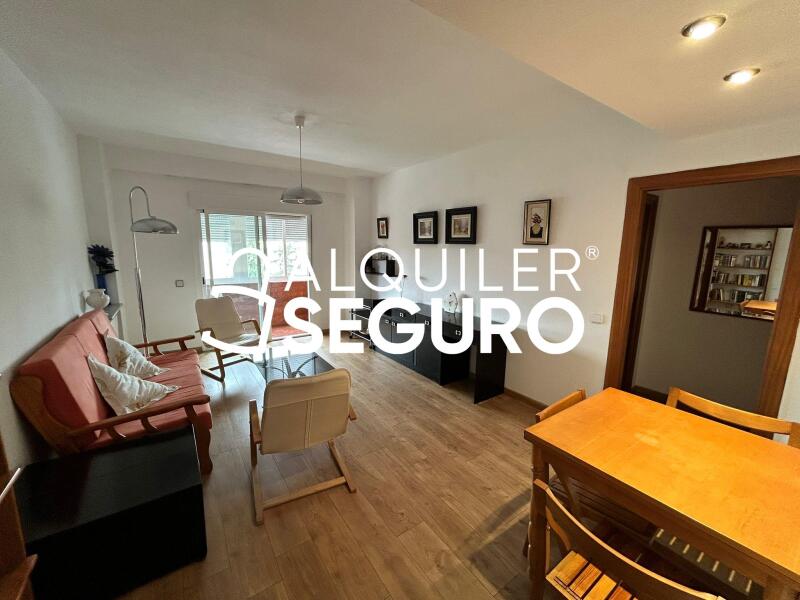 Inmueble en Calle Bustamante, MADRID