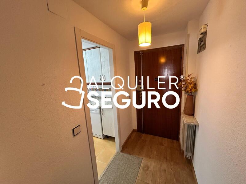 Inmueble en Calle Bustamante, MADRID