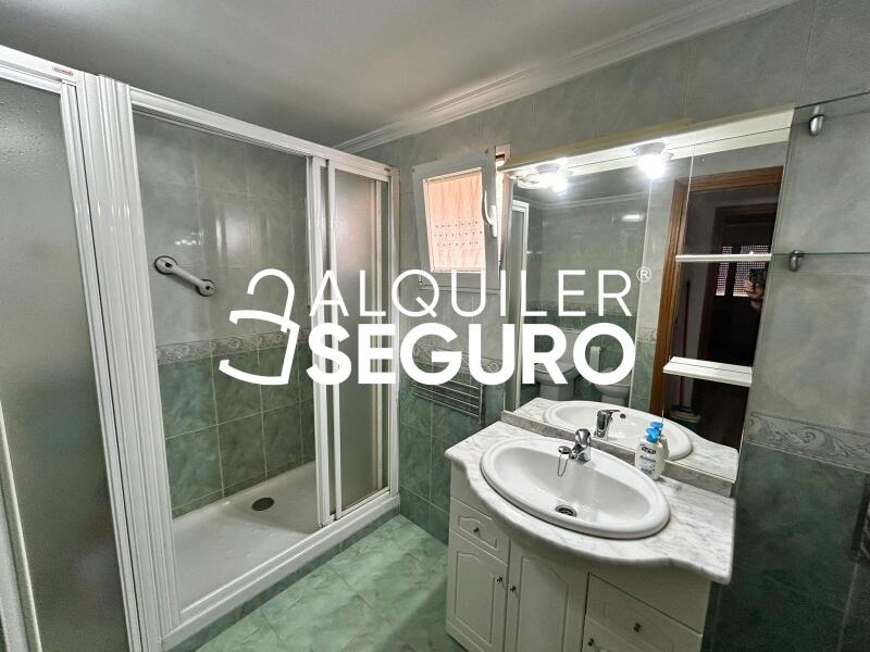 Inmueble en Calle Bustamante, MADRID