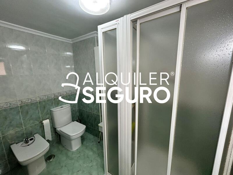 Inmueble en Calle Bustamante, MADRID