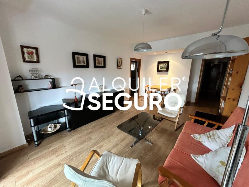 Inmueble en Calle Bustamante, MADRID