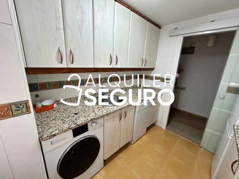 Inmueble en Calle Bustamante, MADRID