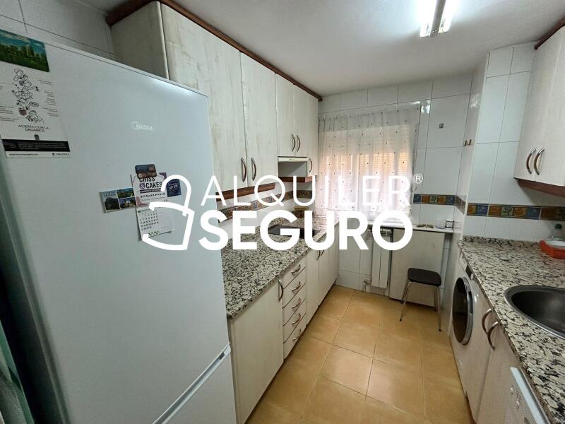 Inmueble en Calle Bustamante, MADRID