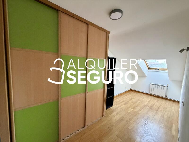 Piso en Avenida Antonio Sarabia , YELES TOLEDO