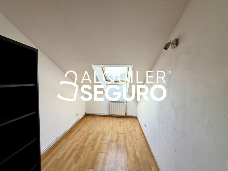 Piso en Avenida Antonio Sarabia , YELES TOLEDO