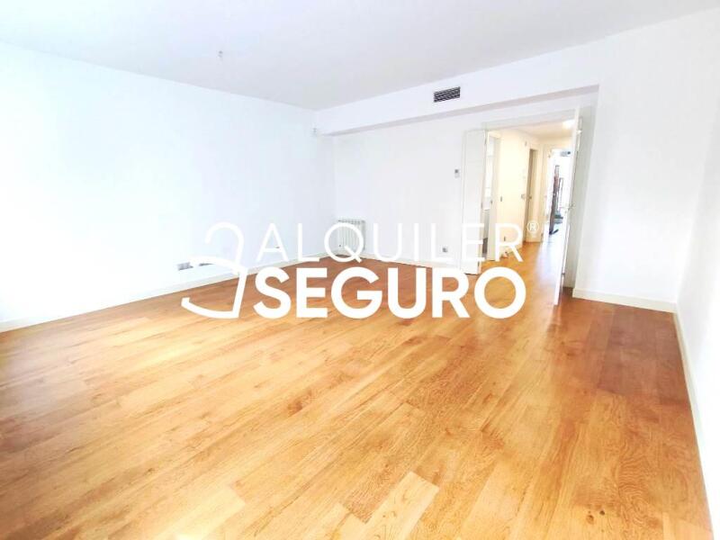 Inmueble en Calle de las Islas Cabo Verde, MADRID