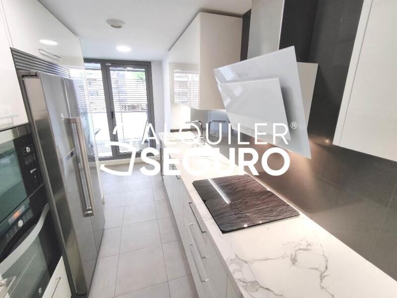 Inmueble en Calle de las Islas Cabo Verde, MADRID