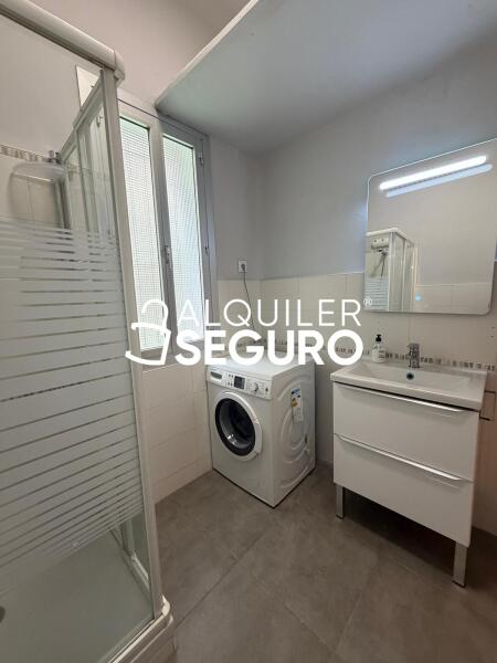 Inmueble en Calle Embajadores, MADRID