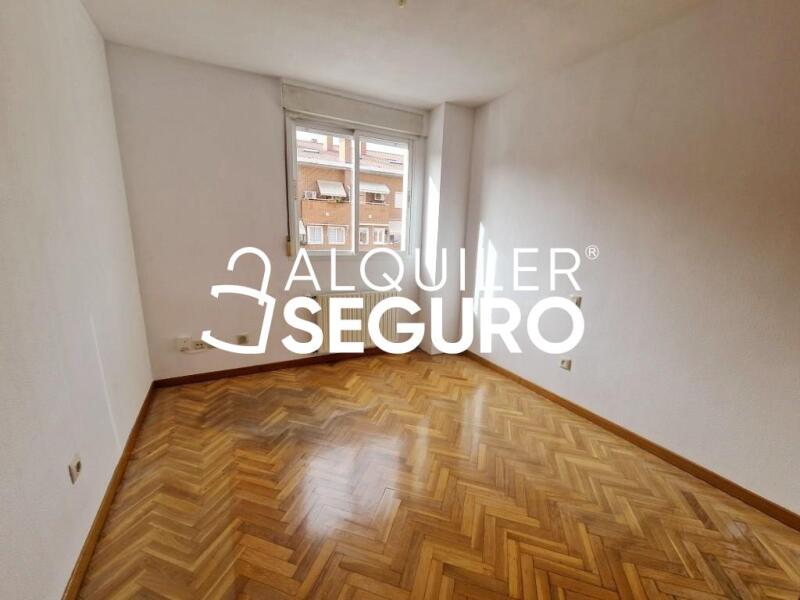 Inmueble en Avenida Retamas, MADRID