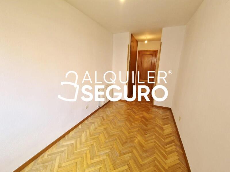 Inmueble en Avenida Retamas, MADRID