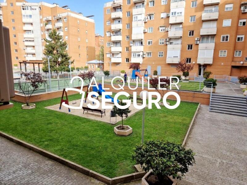 Inmueble en Avenida Retamas, MADRID