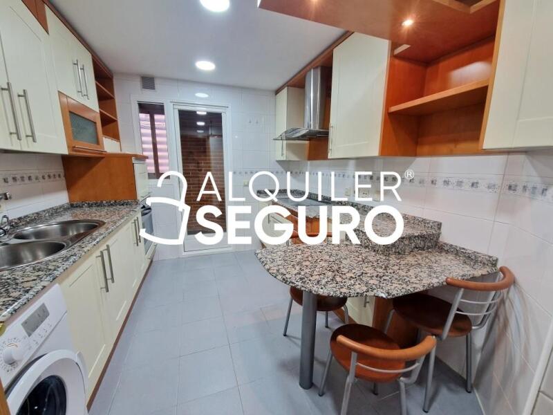 Inmueble en Avenida Retamas, MADRID