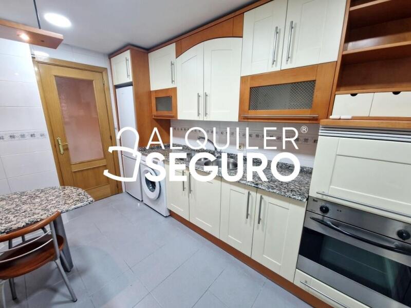 Inmueble en Avenida Retamas, MADRID