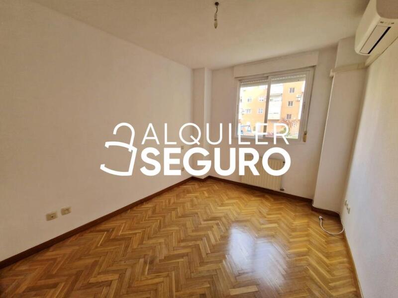 Inmueble en Avenida Retamas, MADRID