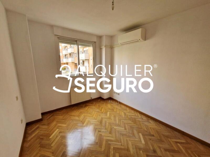 Inmueble en Avenida Retamas, MADRID