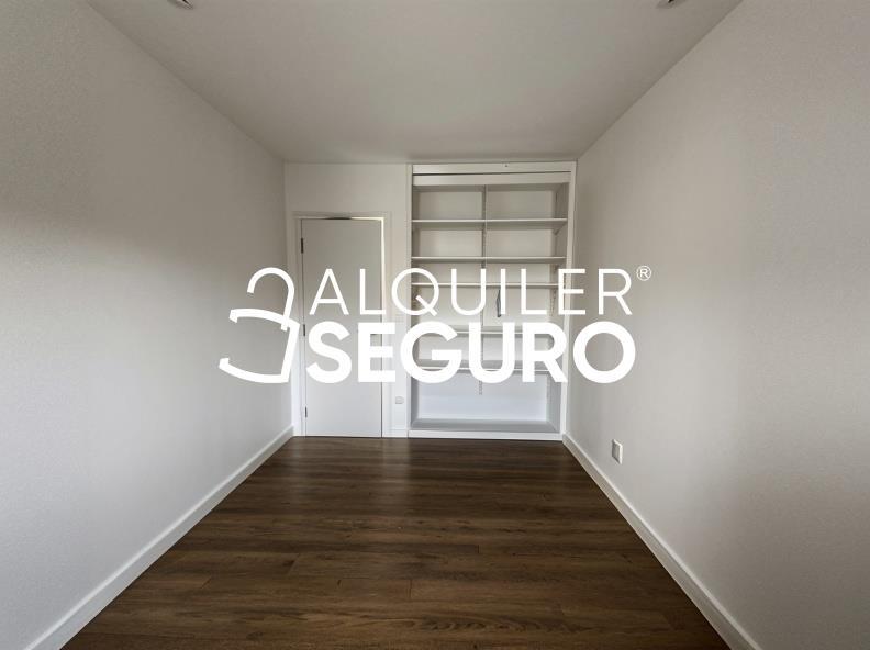 Piso en Calle Panaderos, MANZANARES EL REAL MADRID