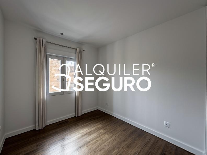 Piso en Calle Panaderos, MANZANARES EL REAL MADRID