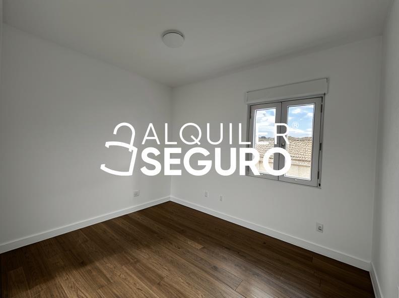 Piso en Calle Panaderos, MANZANARES EL REAL MADRID